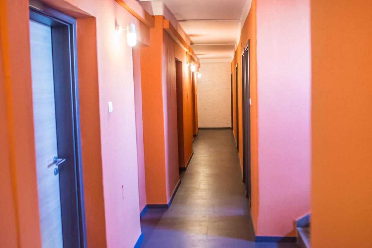 Hotel Turmfalke 24H Check In Linz Esterno foto